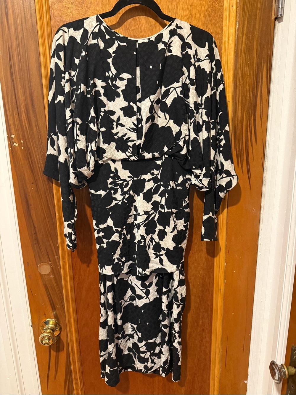 Vintage 80s Peggy Jennings Black & White Floral Batwing Sleeve Midi Dress